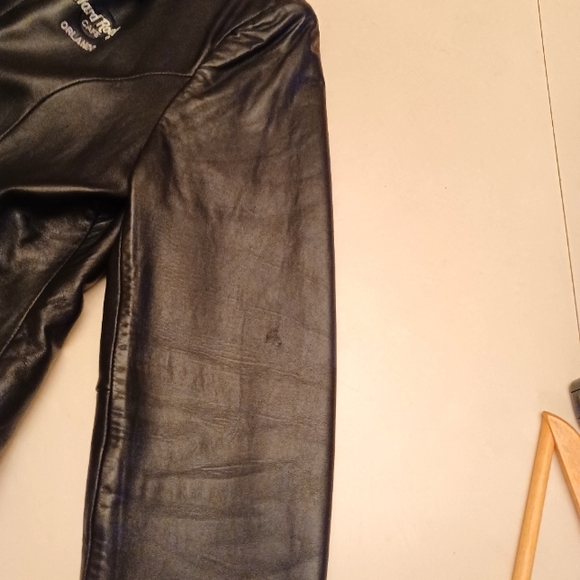 Vintage Hard Rock Cafe Women's Leather Jacket - Picture 16 of 16